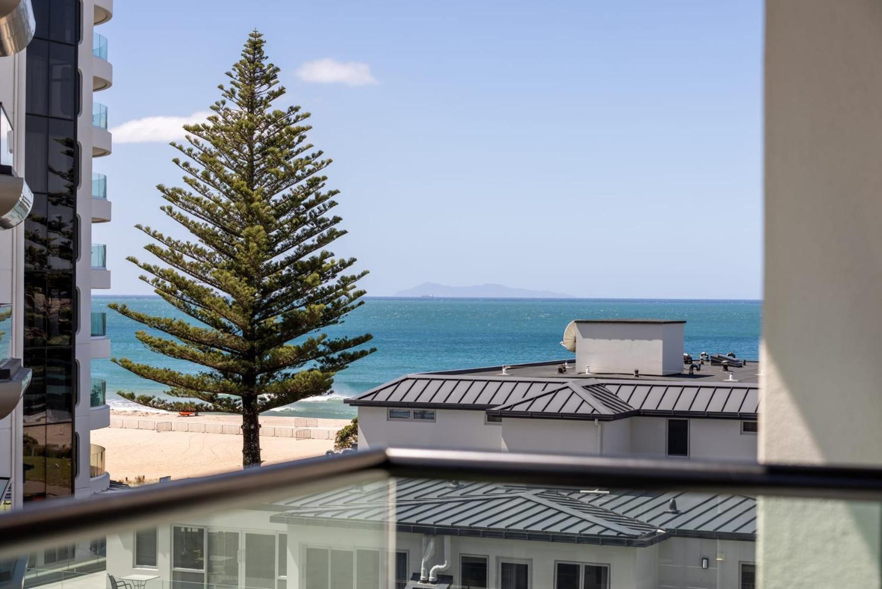 Luxury Ocean & Harbour Views - Heated Pool, Main Beach & Gym Mount Maunganui Εξωτερικό φωτογραφία