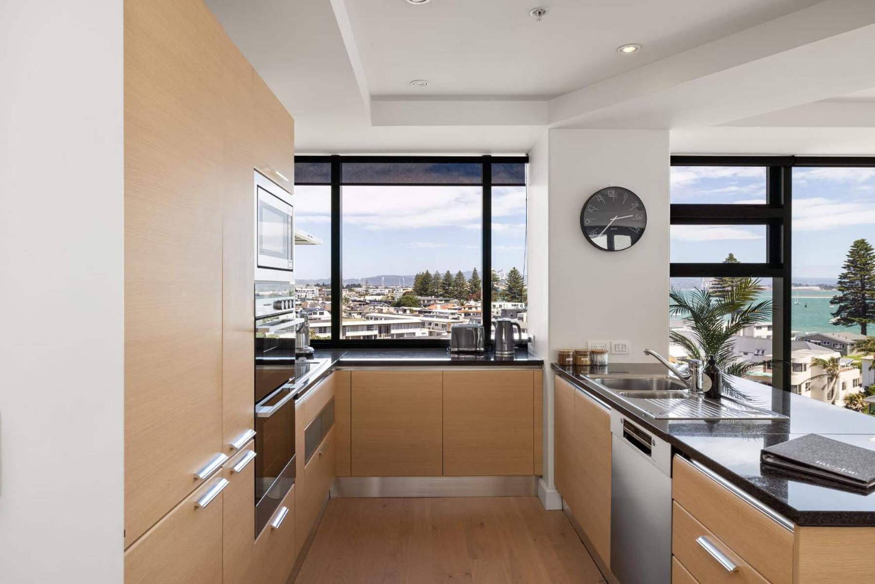 Luxury Ocean & Harbour Views - Heated Pool, Main Beach & Gym Mount Maunganui Εξωτερικό φωτογραφία
